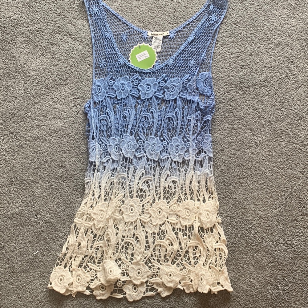 NWT - Ombré top by Breeze Ever